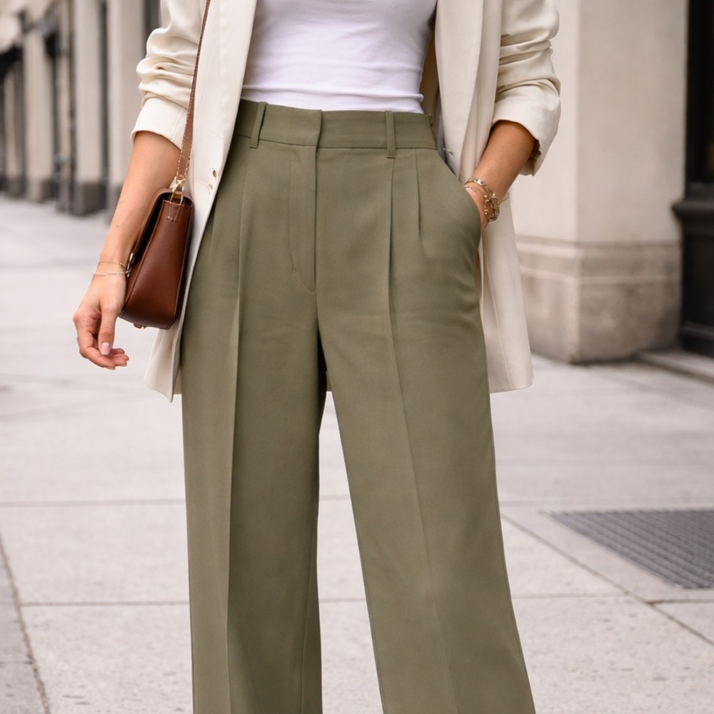 Wilfred (Aritzia) olive green trousers – size 8